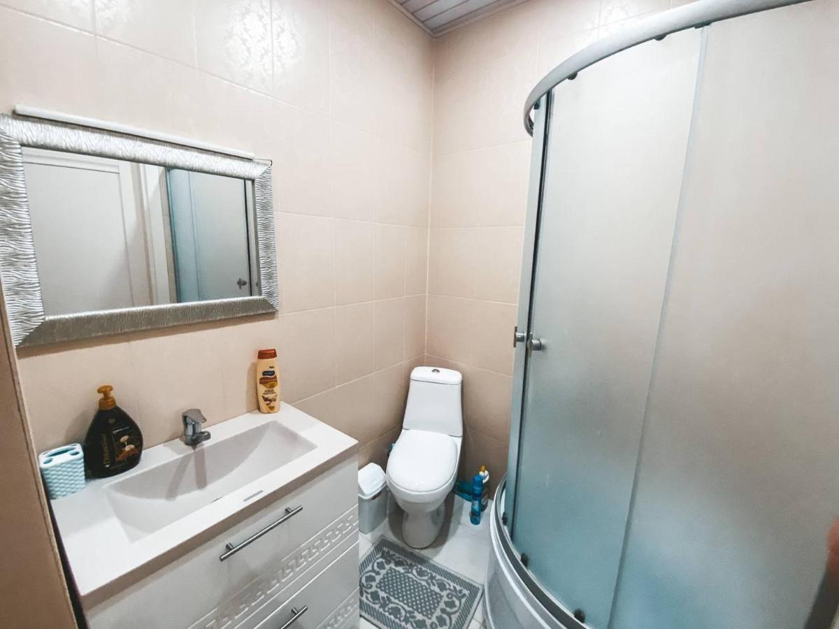 Luxury Sky Apartment Kischinau Exterior foto