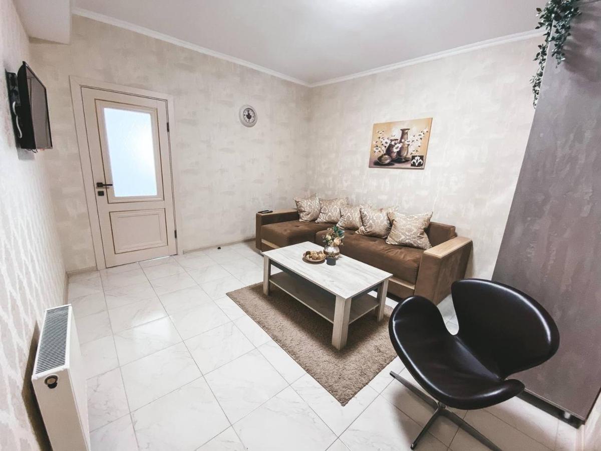 Luxury Sky Apartment Kischinau Exterior foto